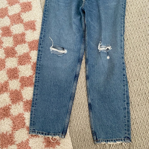 Zara Distressed Jeans - Picture 3 of 5